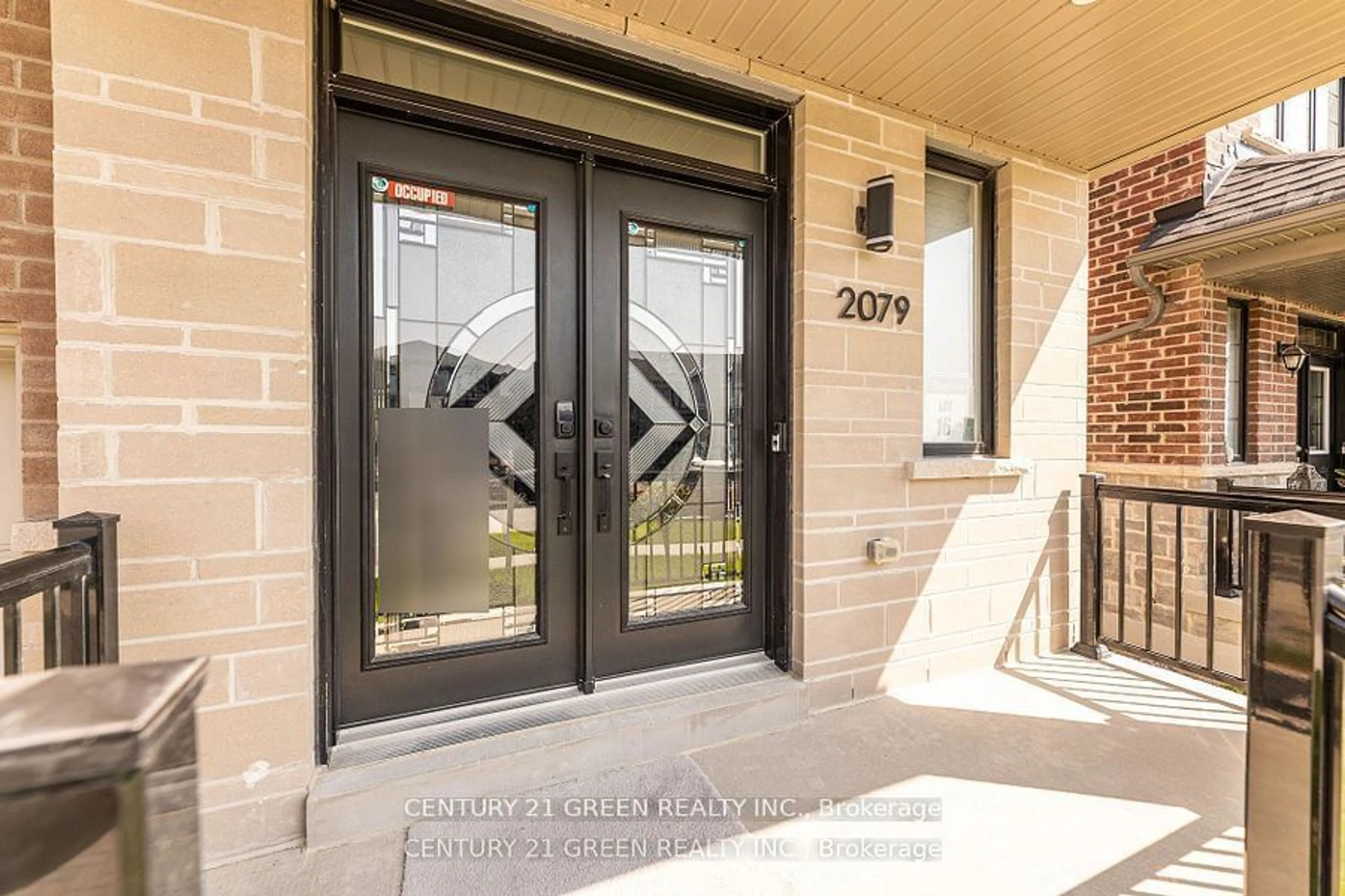 Indoor entryway for 2079 Hallandale St, Oshawa Ontario L1L 0T4