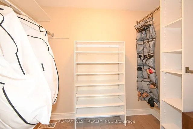 Additional property image - 45 Birchmount Rd Unit 10