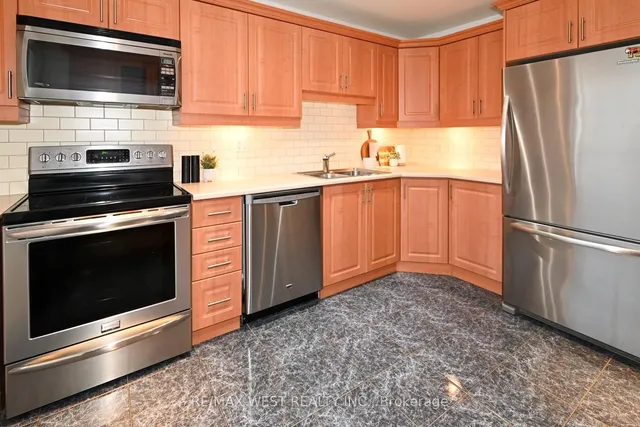 Additional property image - 45 Birchmount Rd Unit 10