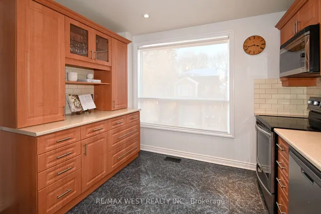 Additional property image - 45 Birchmount Rd Unit 10