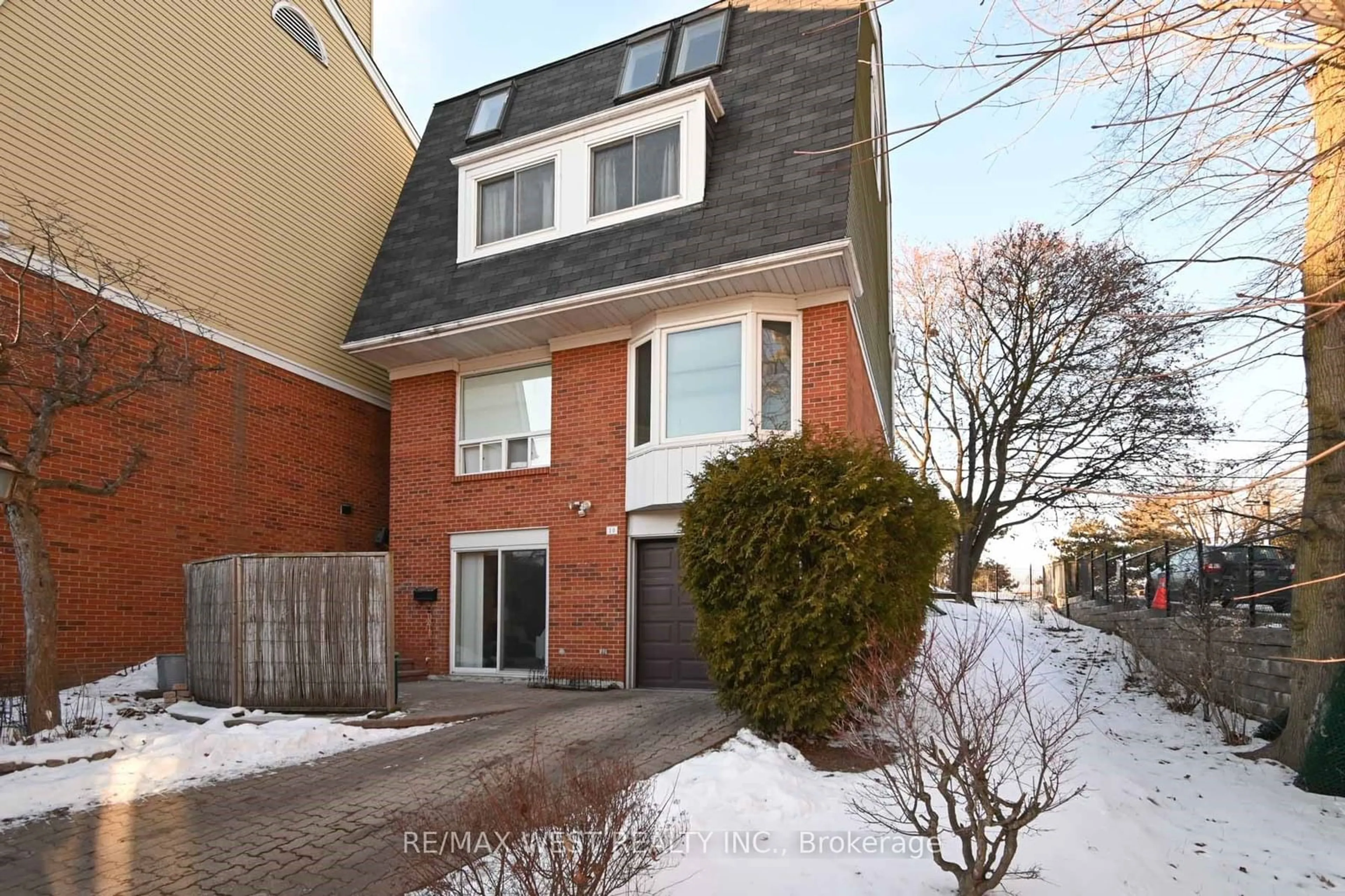 Home with brick exterior material, street for 45 Birchmount Rd #10, Toronto Ontario M1N 3J5