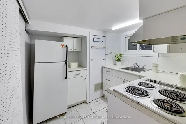 Additional property image - 10 Amroth Ave
