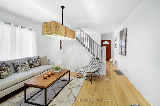 Additional property image - 10 Amroth Ave