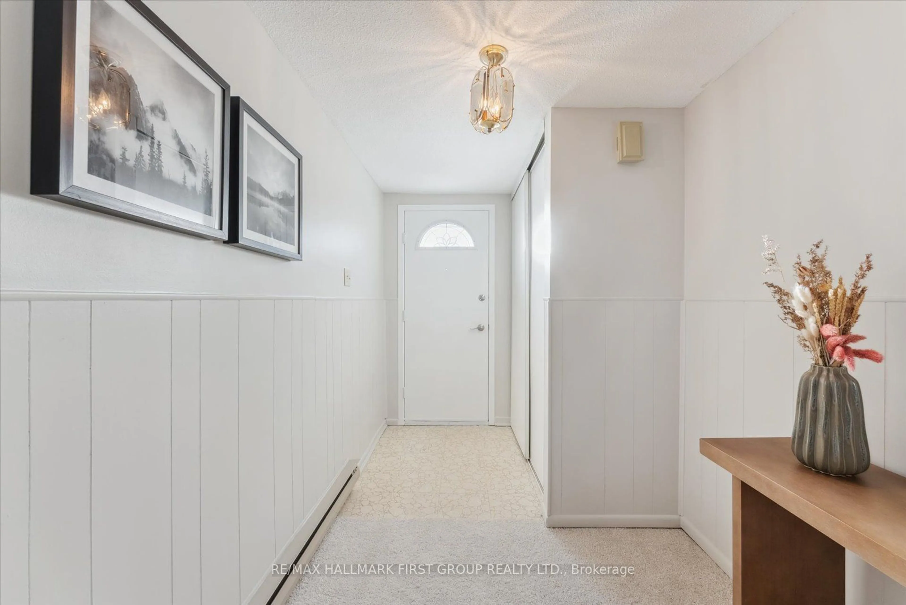 Indoor entryway for 141 Galloway Rd #75, Toronto Ontario M1E 4X4