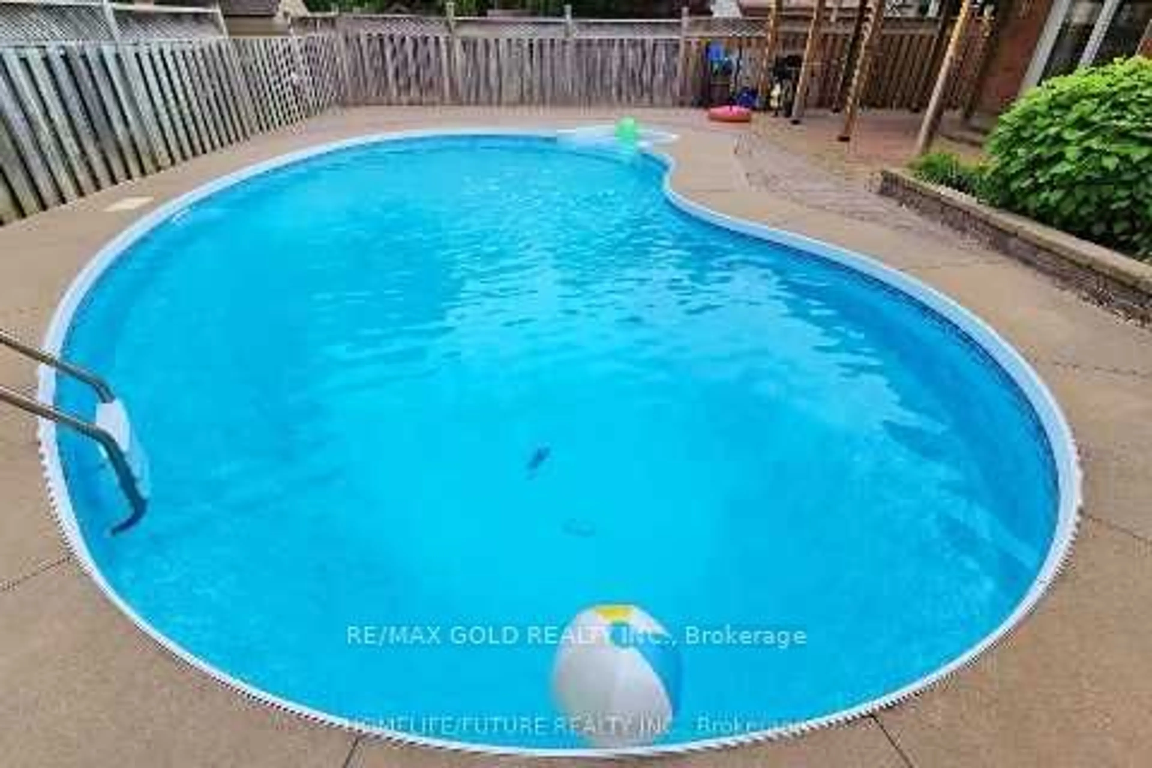 Pool for 98 Devondale St, Clarington Ontario L1E 2A1