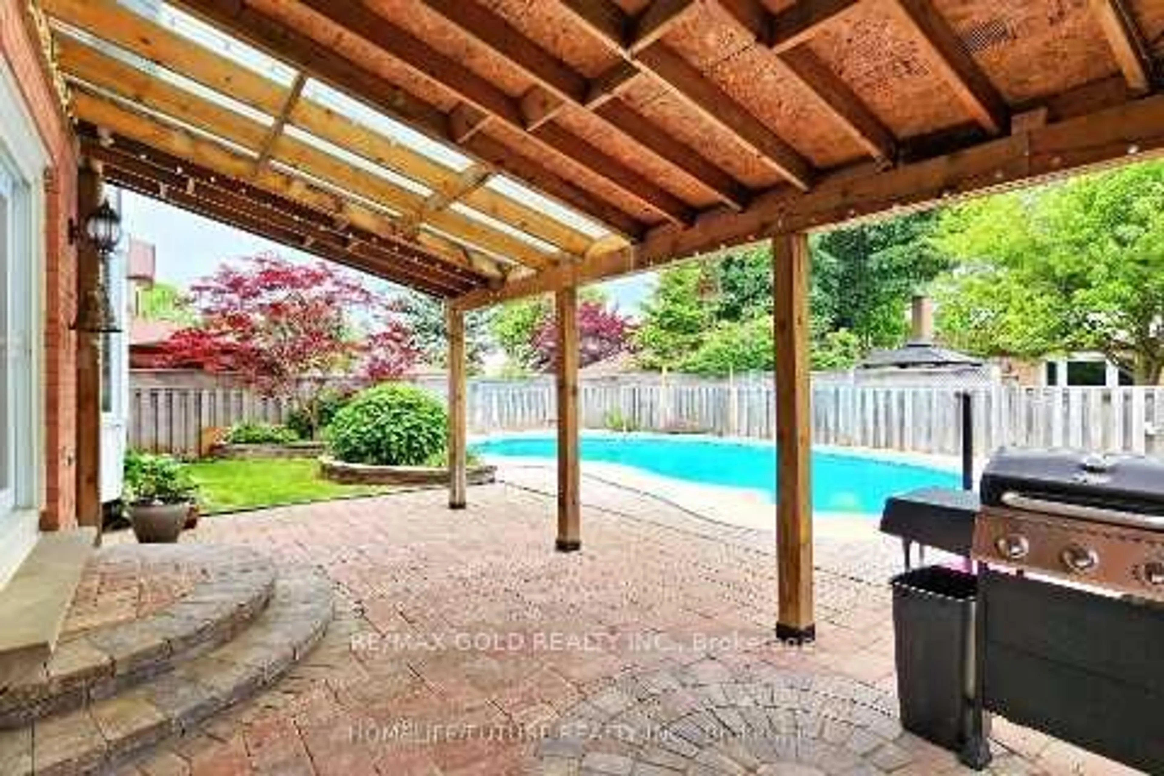 Patio, water/lake/river/ocean view for 98 Devondale St, Clarington Ontario L1E 2A1