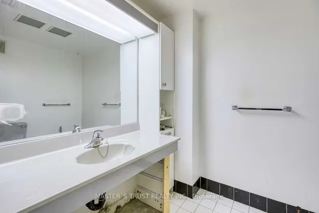 Additional property image - 1 Prince Hal Cres