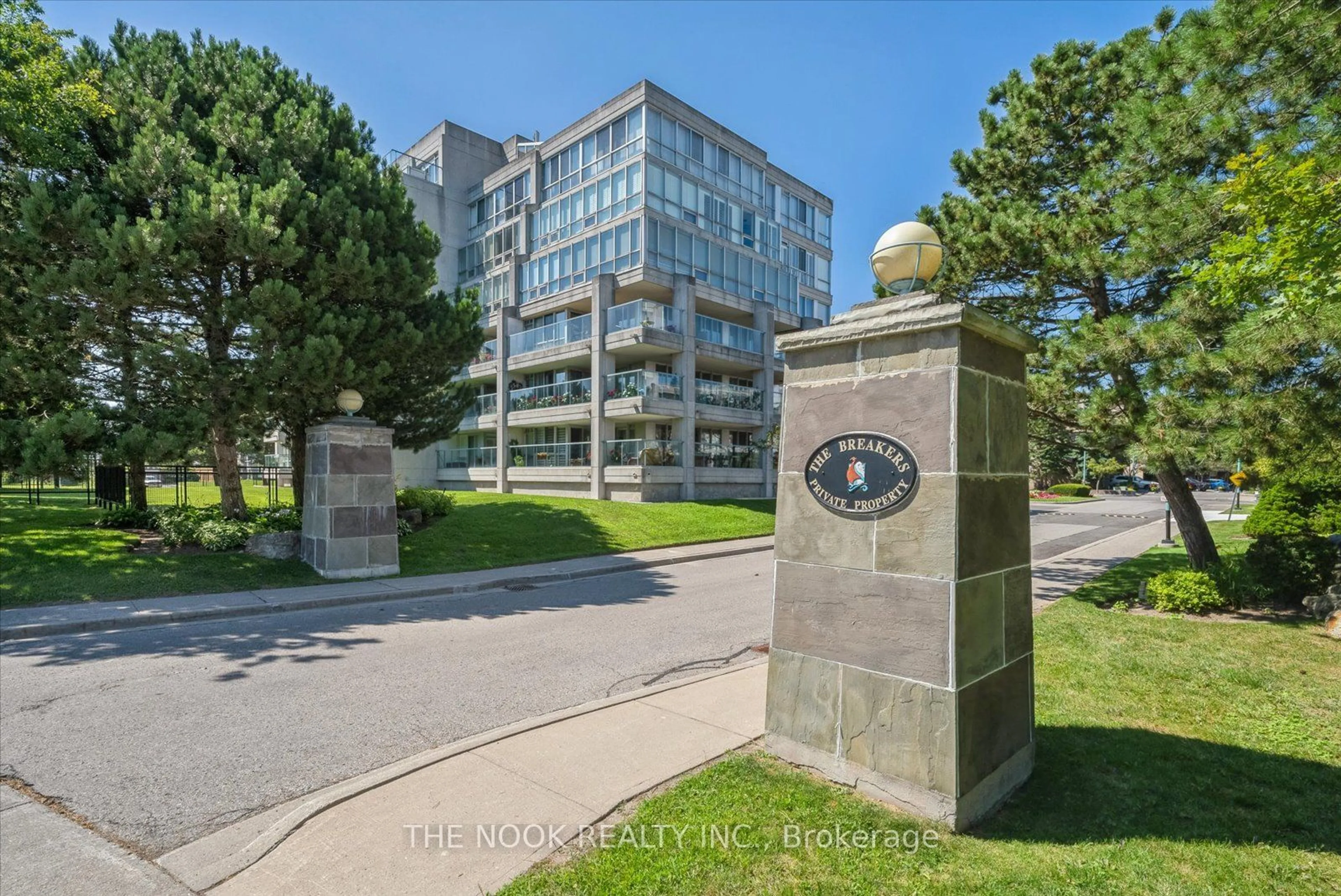 Indoor foyer for 70 Cumberland Lane #309, Ajax Ontario L1S 7K2