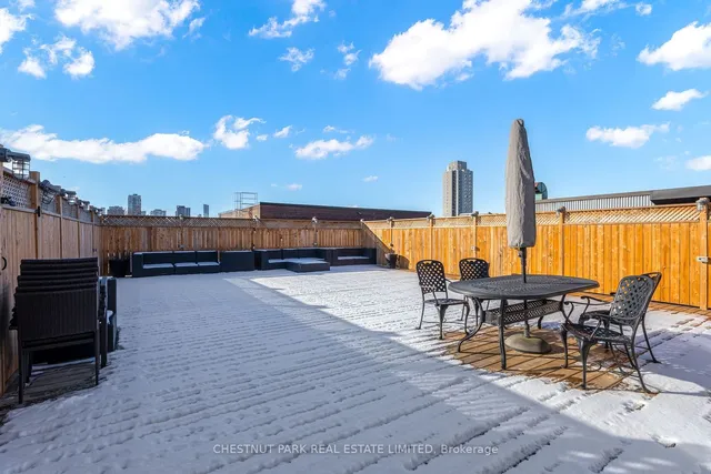 Additional property image - 326 Carlaw Ave Unit 214