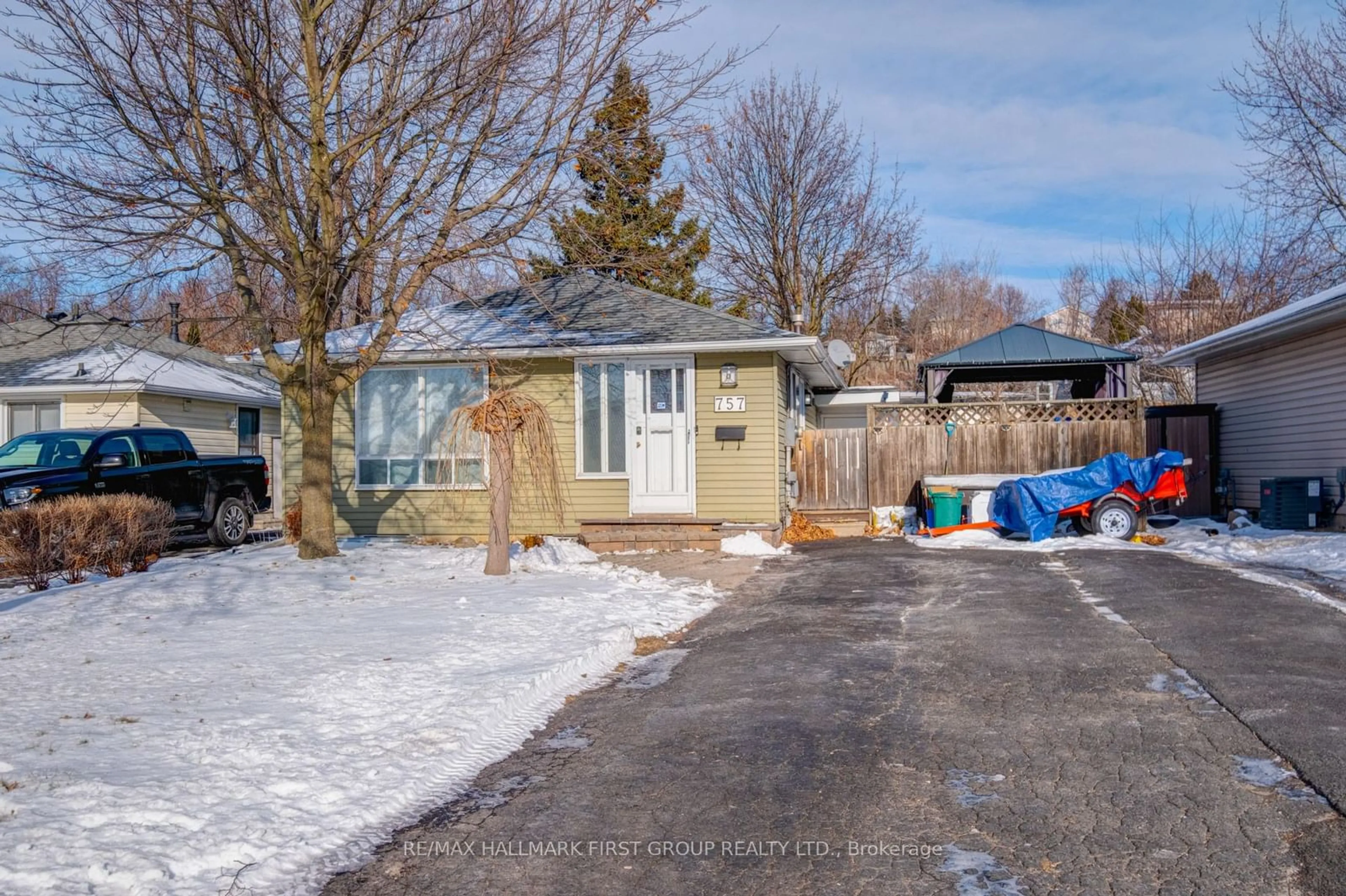 Unknown for 757 Edna Crt, Oshawa Ontario L1H 7X8