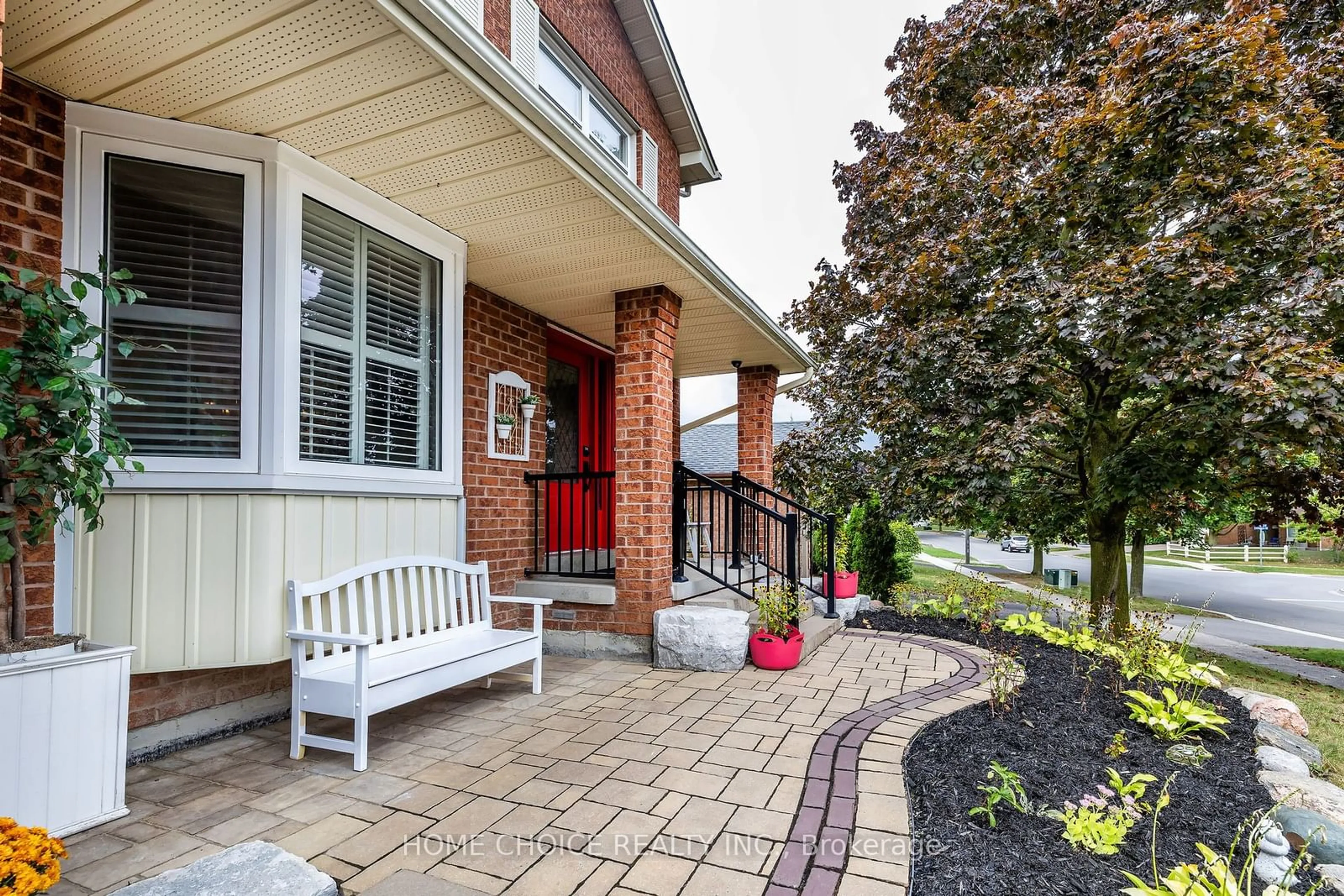 Unknown for 38 Canadian Oaks Dr, Whitby Ontario L1N 6W8