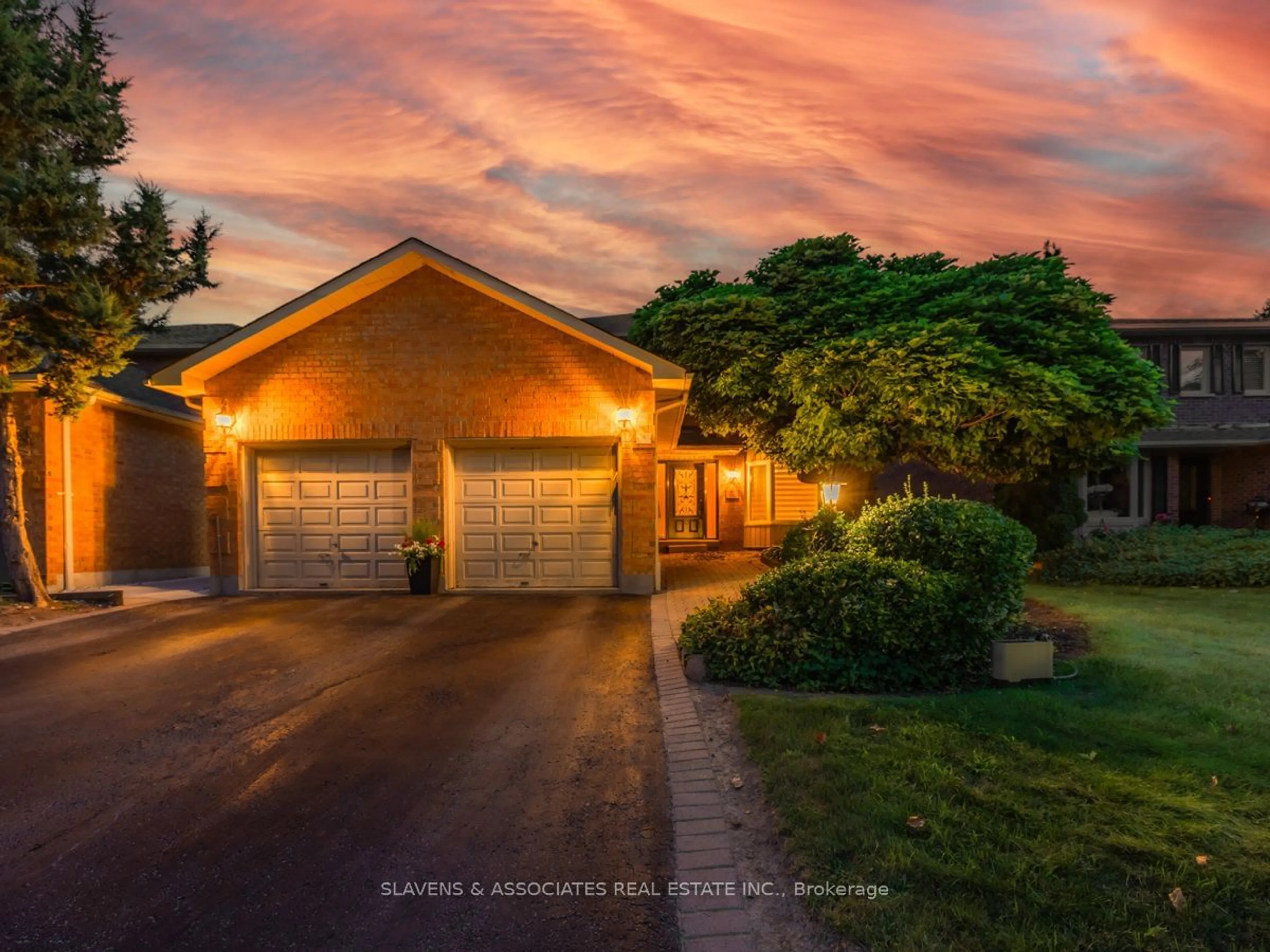 Home with brick exterior material, street for 8 Carroll St, Whitby Ontario L1N 7Y7