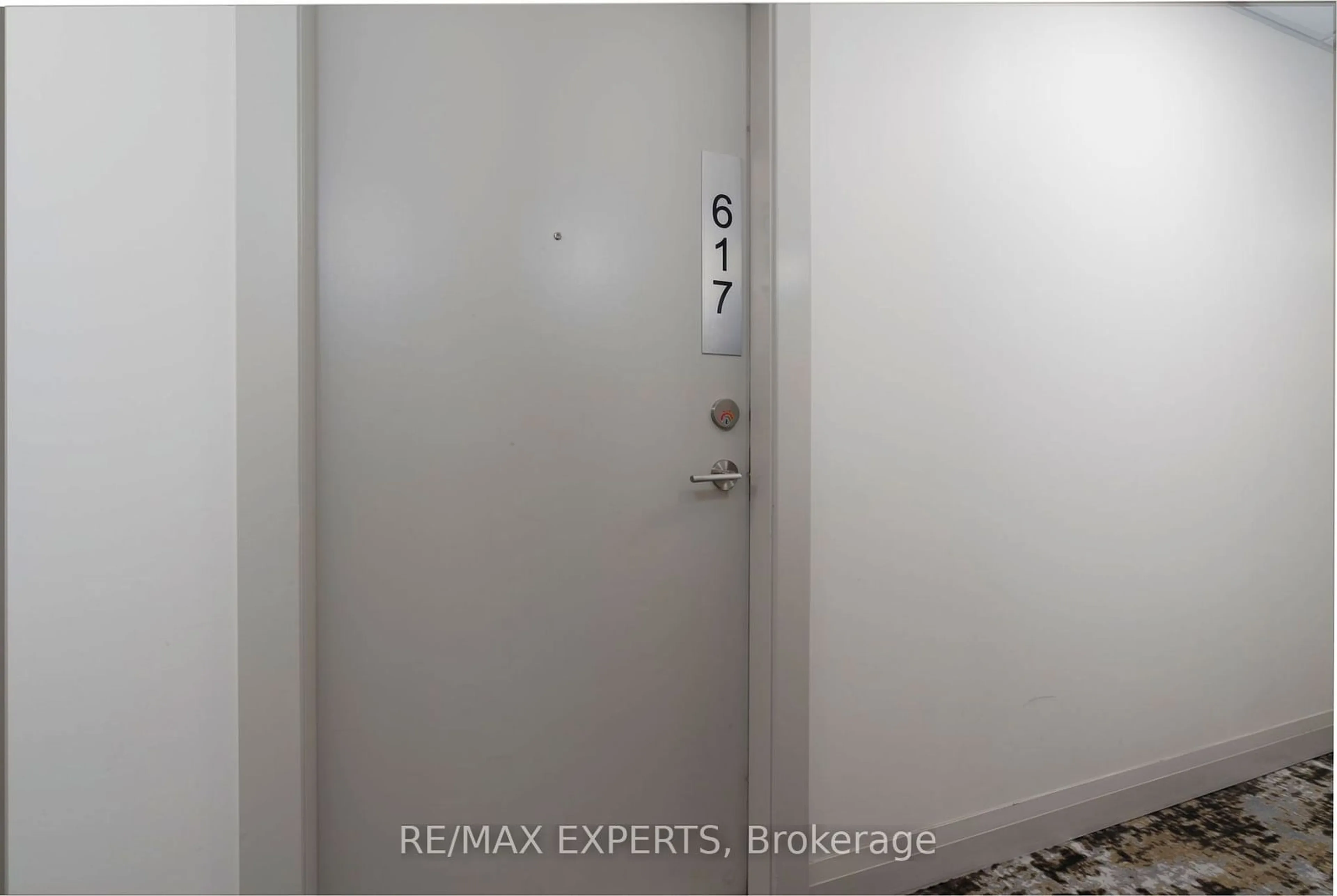 Indoor entryway for 3655 Kingston Rd #617, Toronto Ontario M1M 1S2