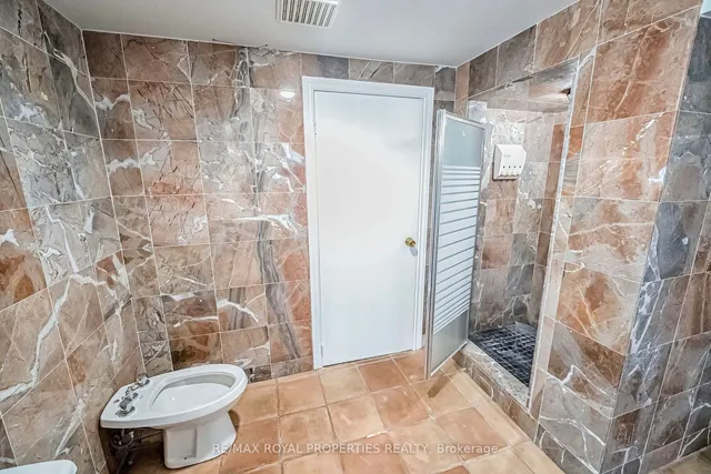 Additional property image - 18 Shoreview Dr