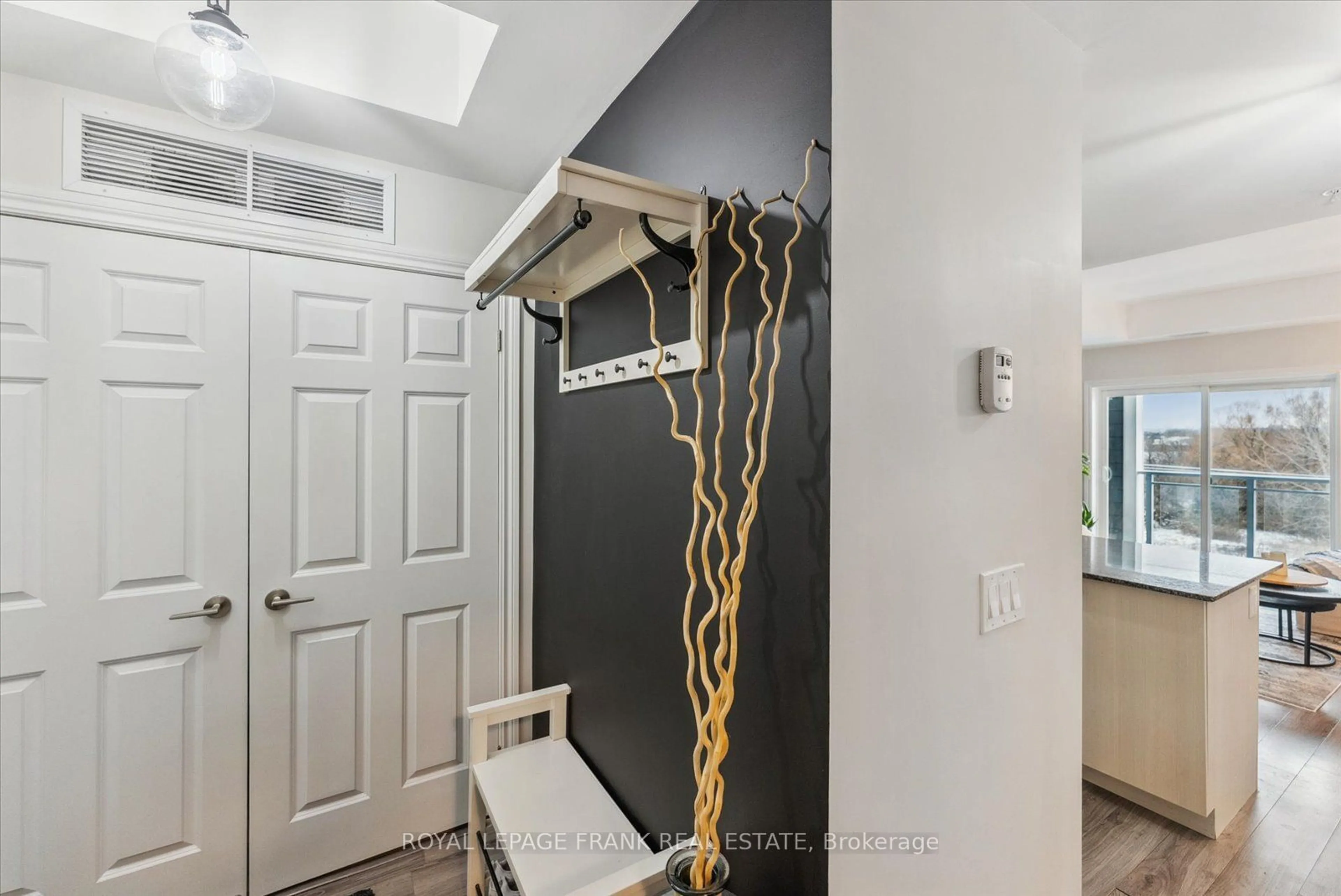 Indoor entryway for 680 Gordon St #412, Whitby Ontario L1N 0L2