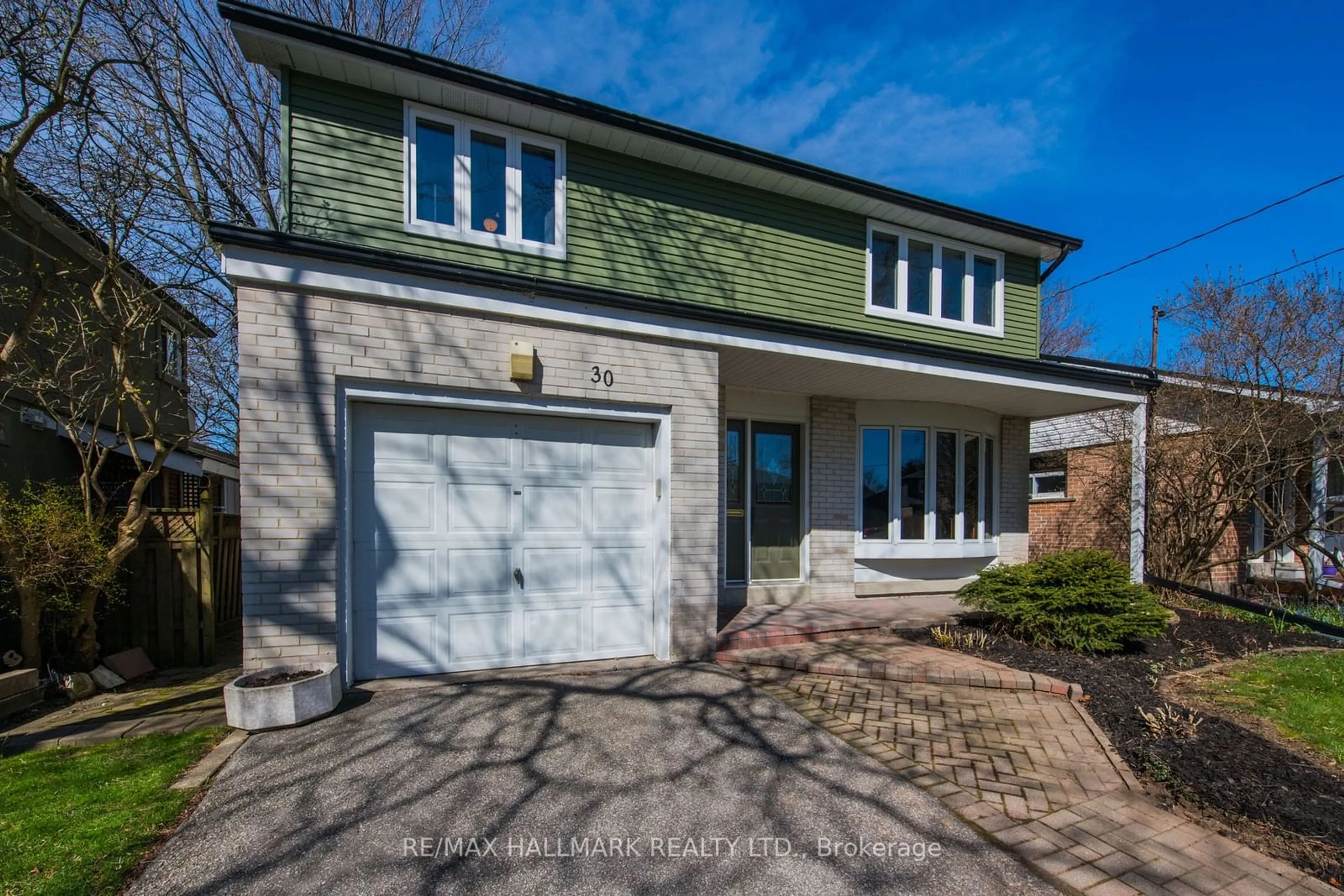 Home with brick exterior material, street for 30 Schubert Dr, Toronto Ontario M1E 1Y7