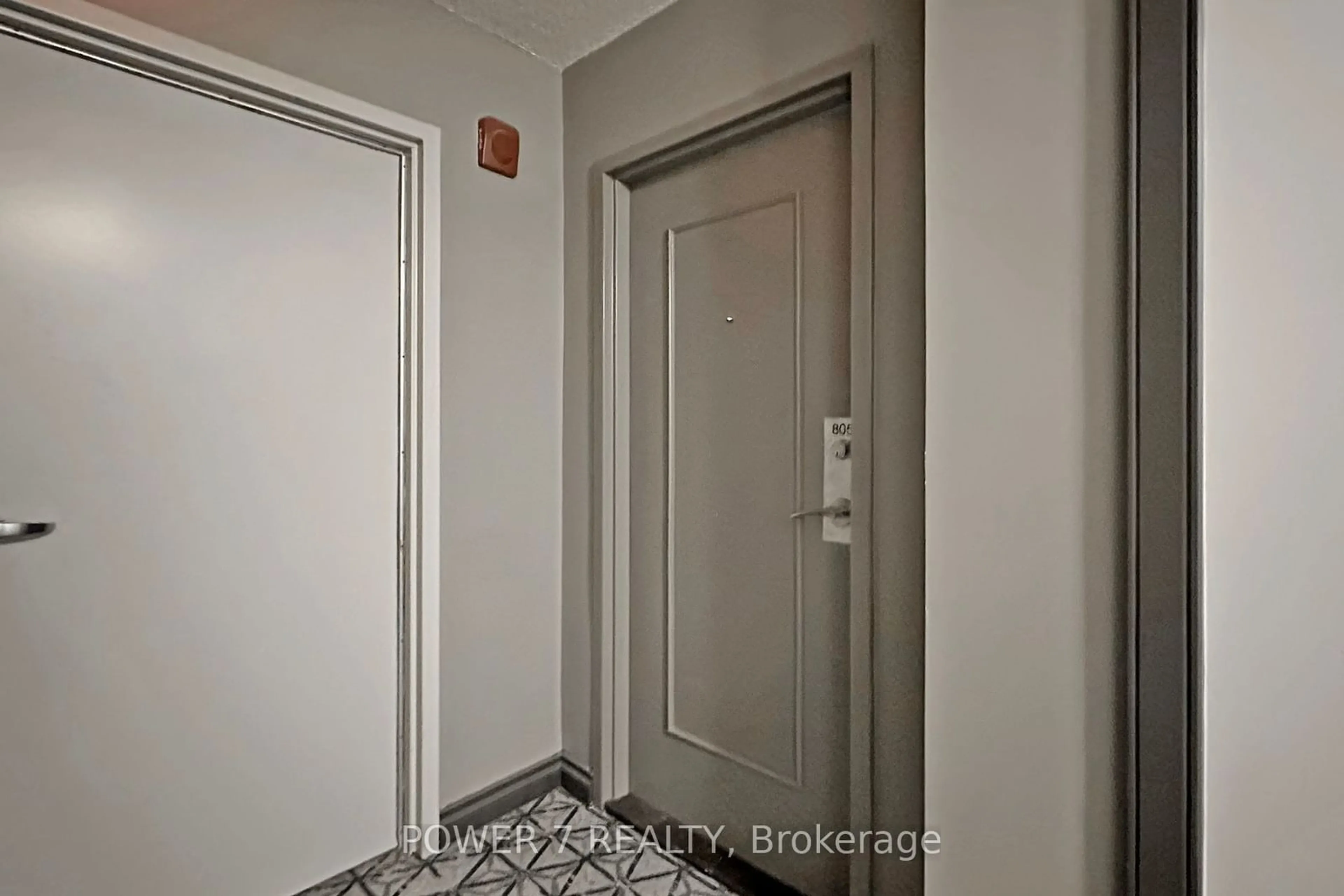 Indoor entryway for 2050 Bridletowne Circ #805, Toronto Ontario M1W 2V5