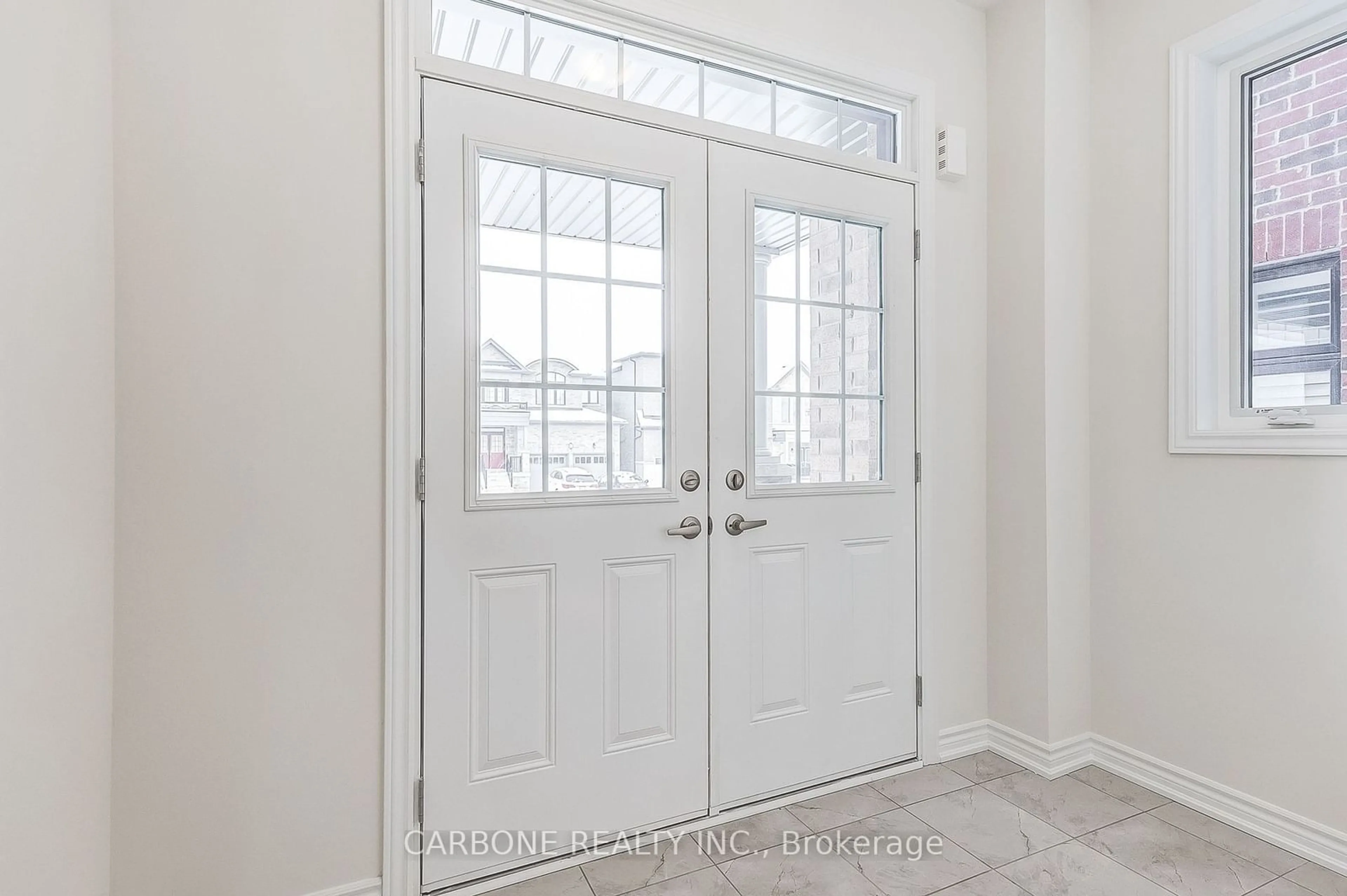 Indoor entryway for 2144 Hallandale St, Oshawa Ontario L1L 0V1