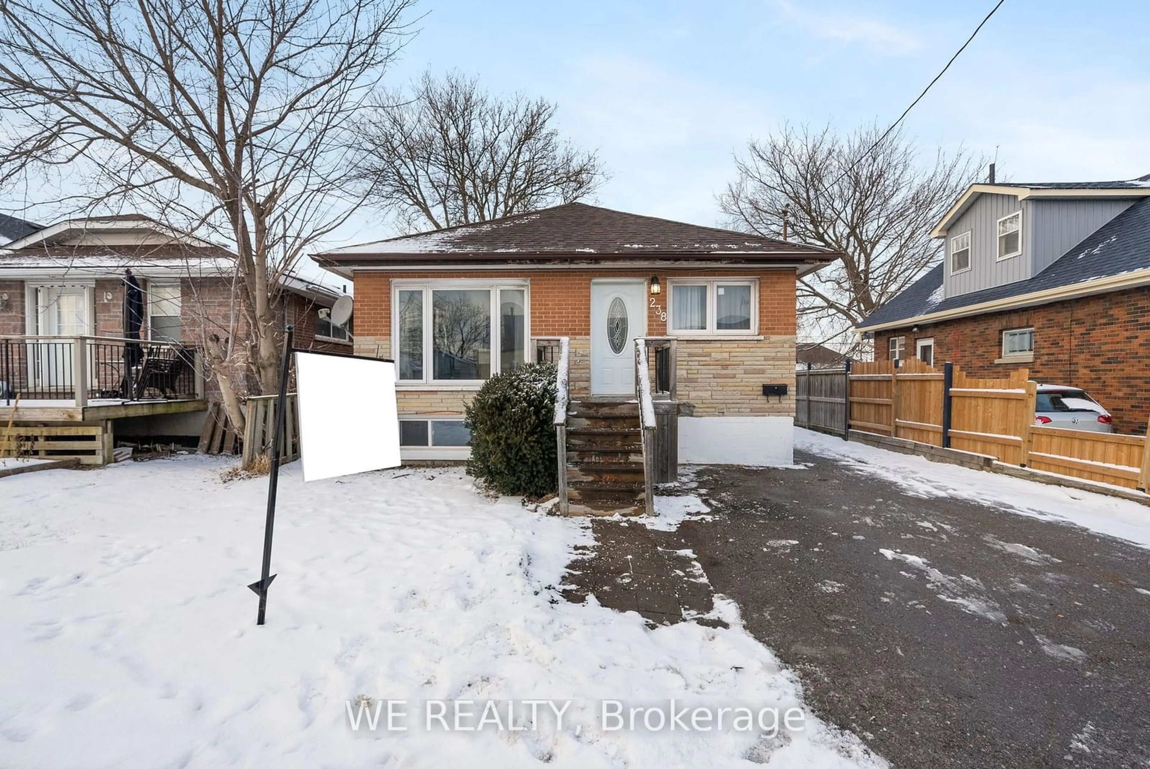 Home with brick exterior material, street for 238 Toronto Ave, Oshawa Ontario L1H 3C1