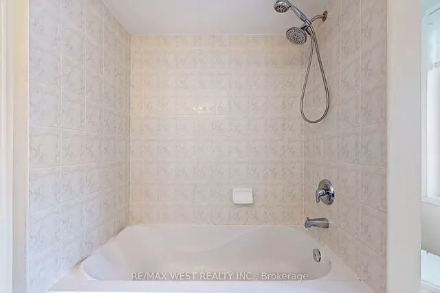 Additional property image - 35 Bell Estate Rd