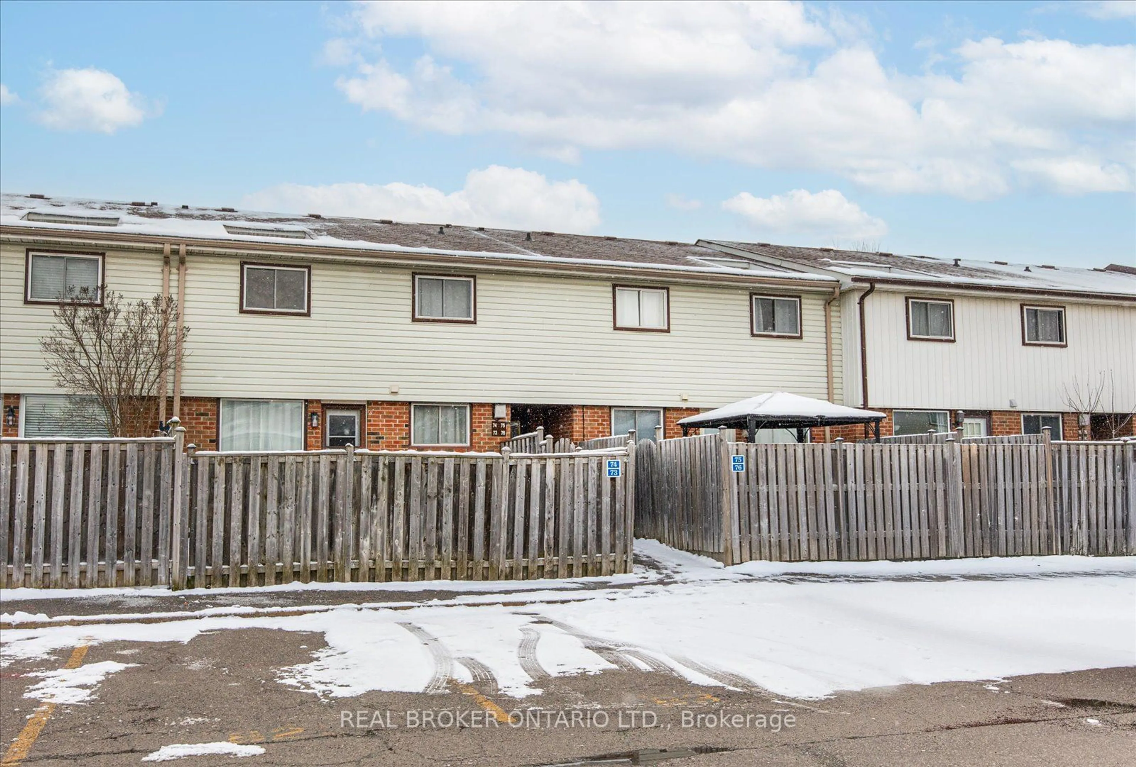 Unknown for 120 Nonquon Rd #74, Oshawa Ontario L1G 7E6