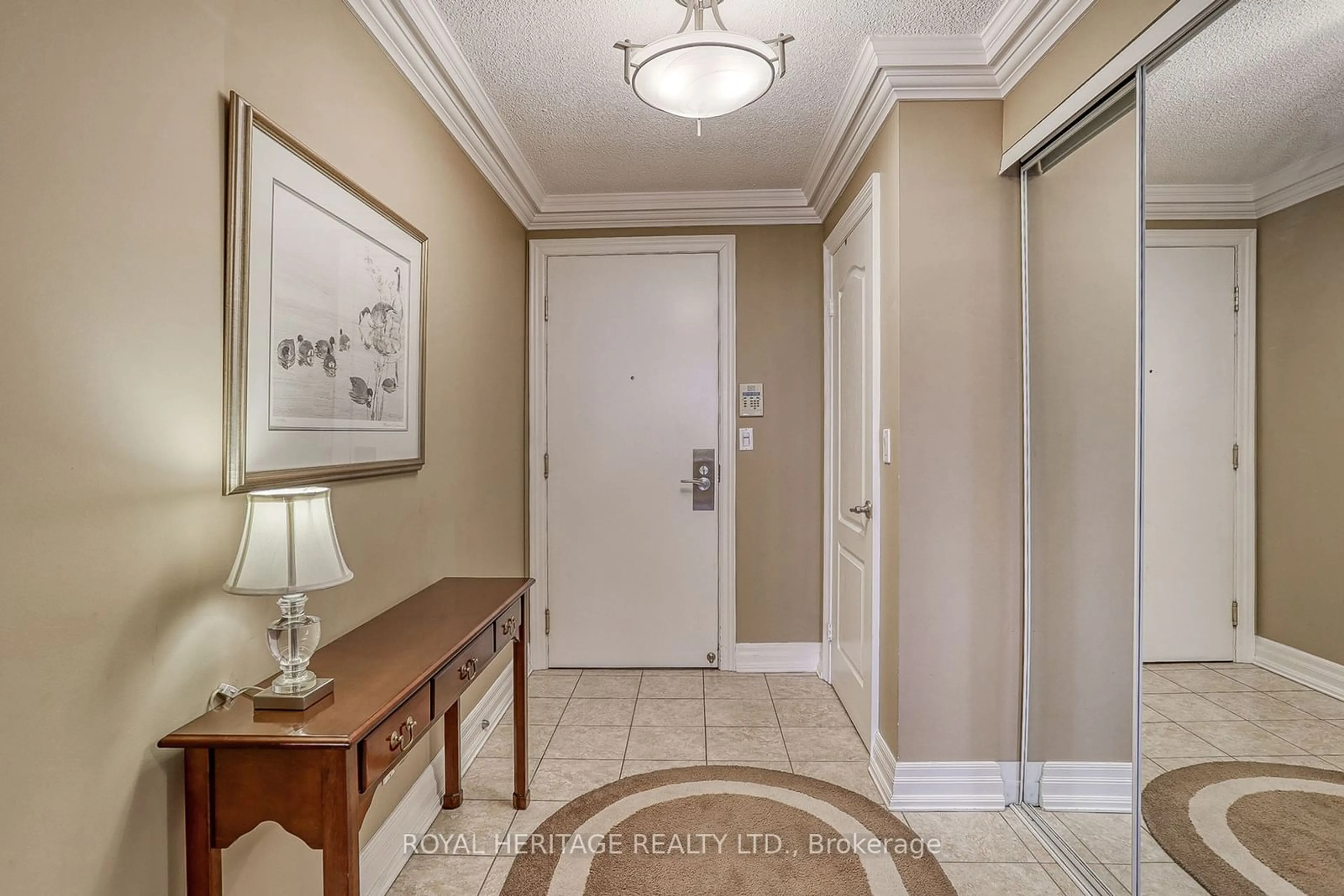 Indoor entryway for 1000 The Esplanade #1112, Pickering Ontario L1V 6V4