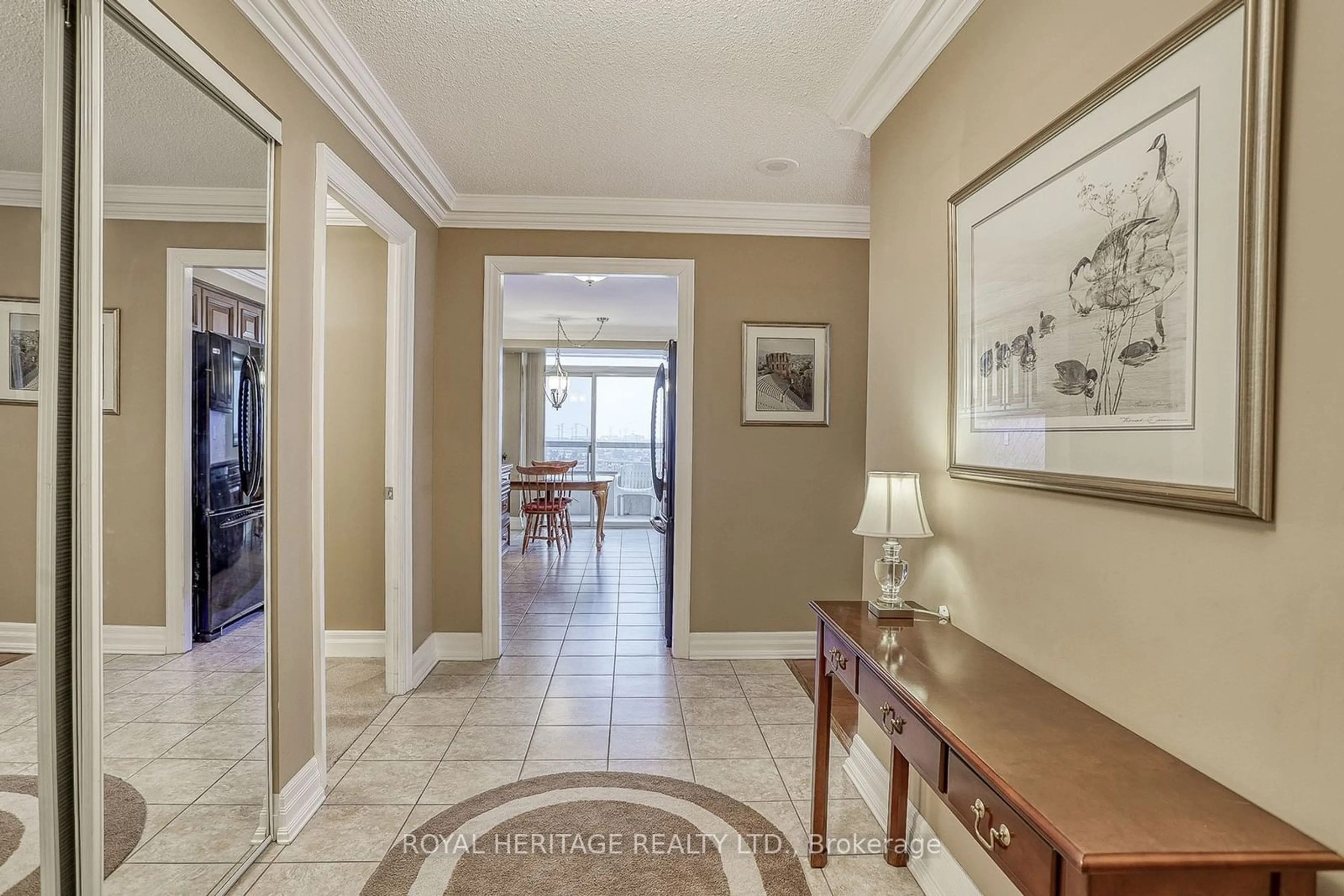 Indoor foyer for 1000 The Esplanade #1112, Pickering Ontario L1V 6V4