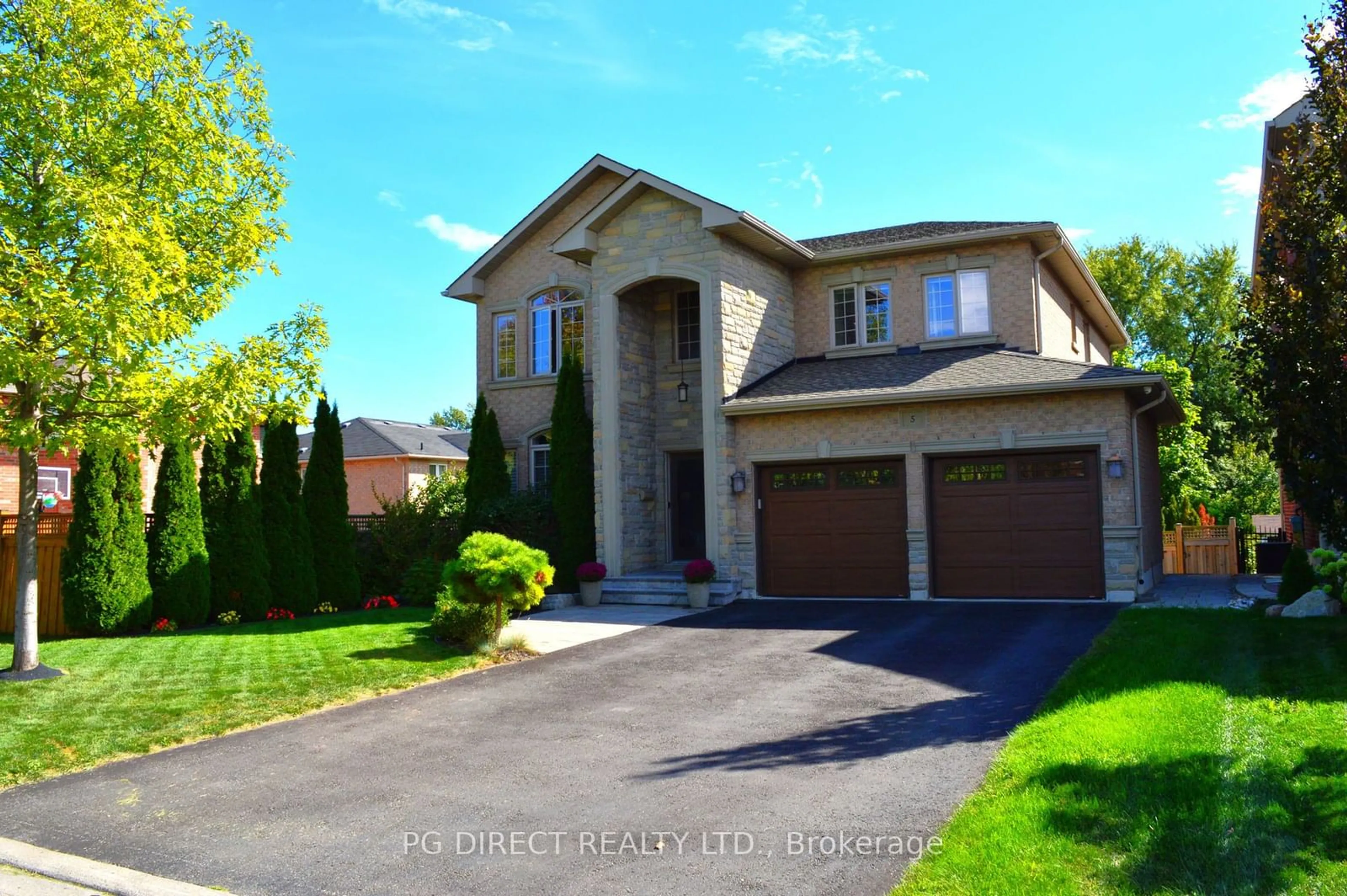 Home with brick exterior material, street for 5 Laura Ellis Crt, Toronto Ontario M1C 0A3