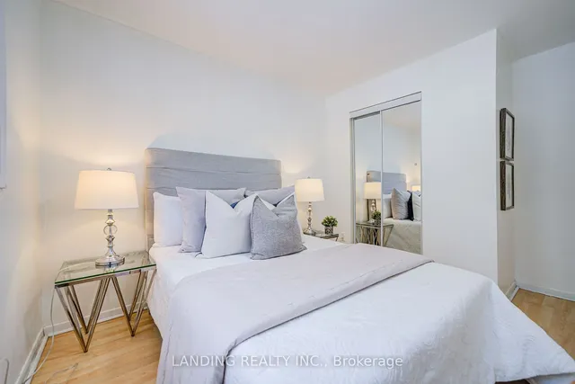 Additional property image - 210 Sprucewood Crt