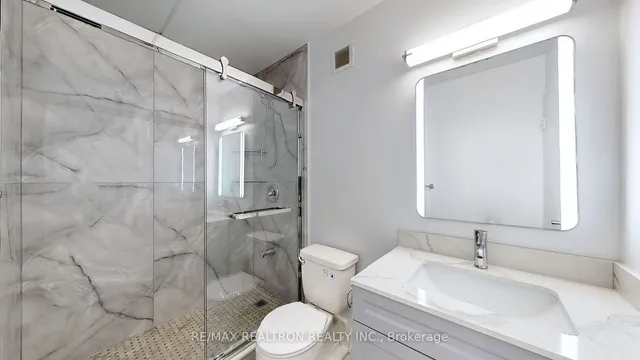 Additional property image - 2 Glamorgan Ave Unit 605