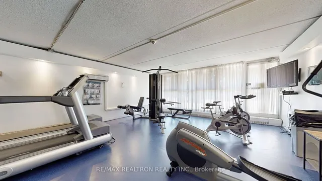 Additional property image - 2 Glamorgan Ave Unit 605