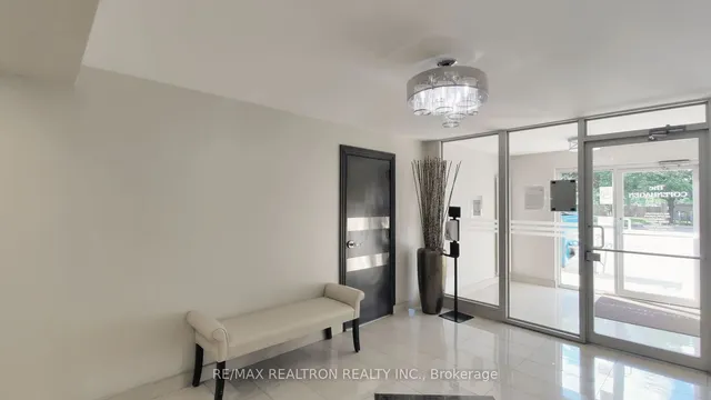 Additional property image - 2 Glamorgan Ave Unit 605