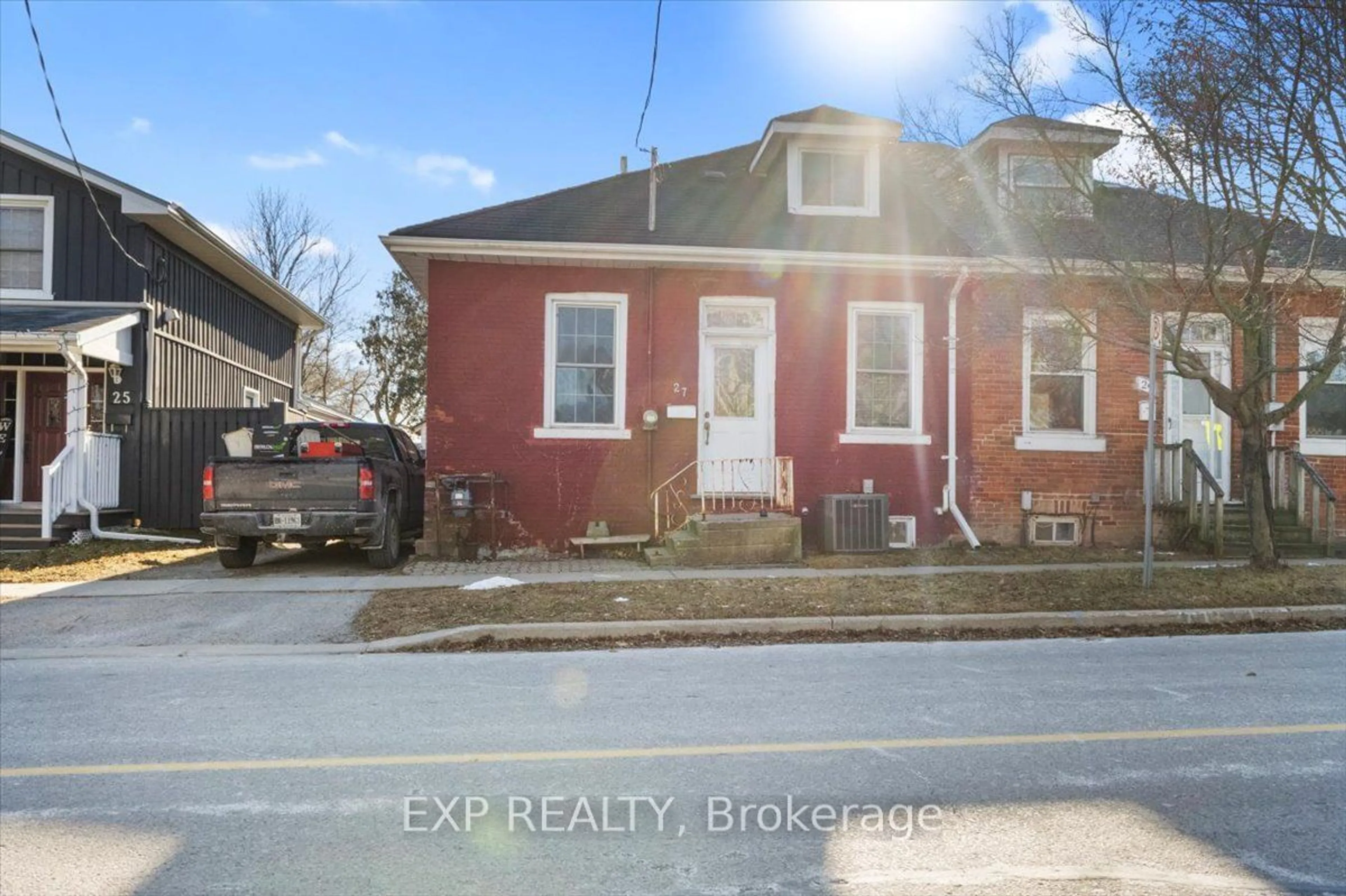 A pic from outside/outdoor area/front of a property/back of a property/a pic from drone, street for 27 Church St, Clarington Ontario L1C 1S4