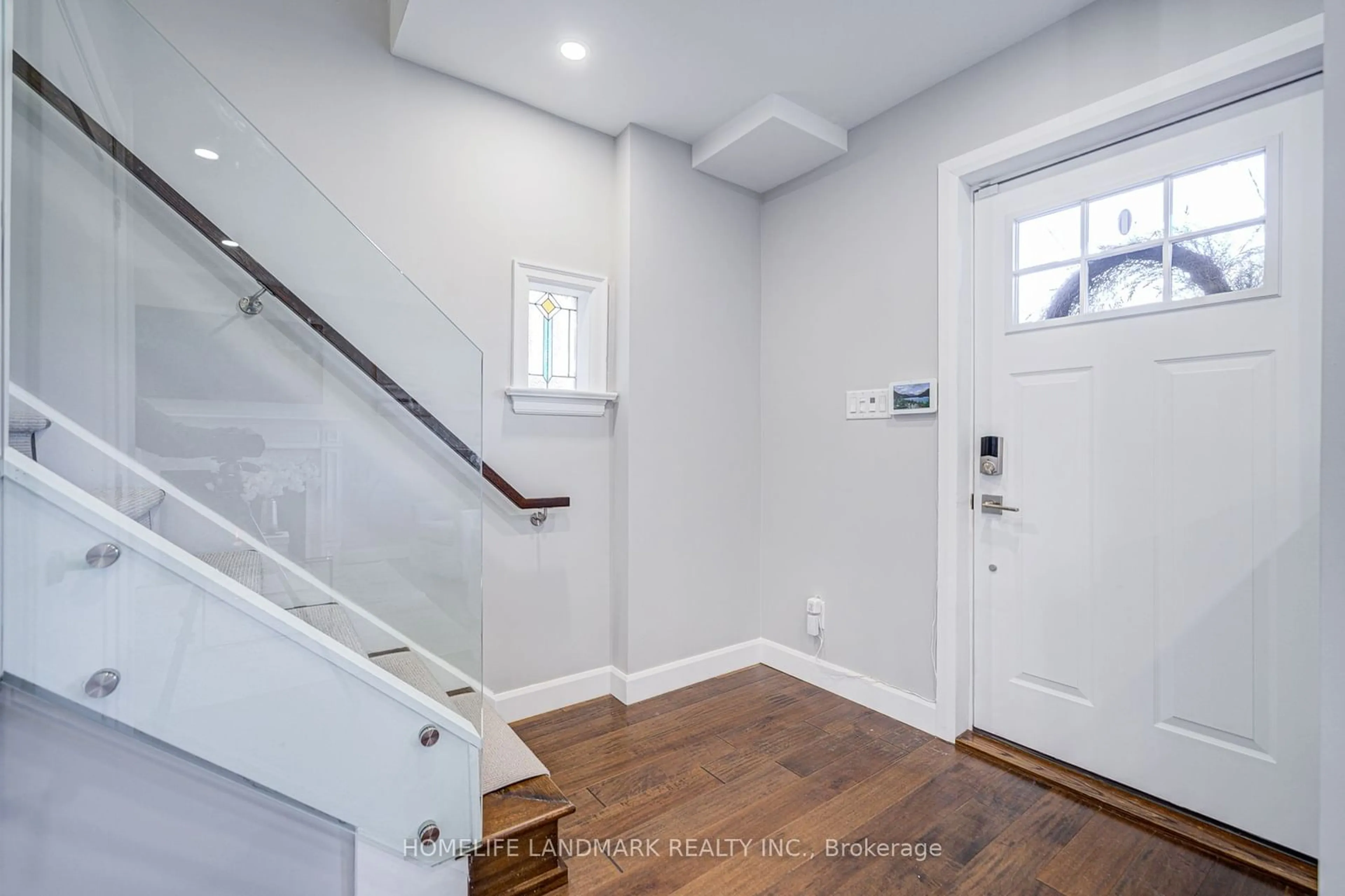 Indoor entryway for 157 Gamble Ave, Toronto Ontario M4J 2P2