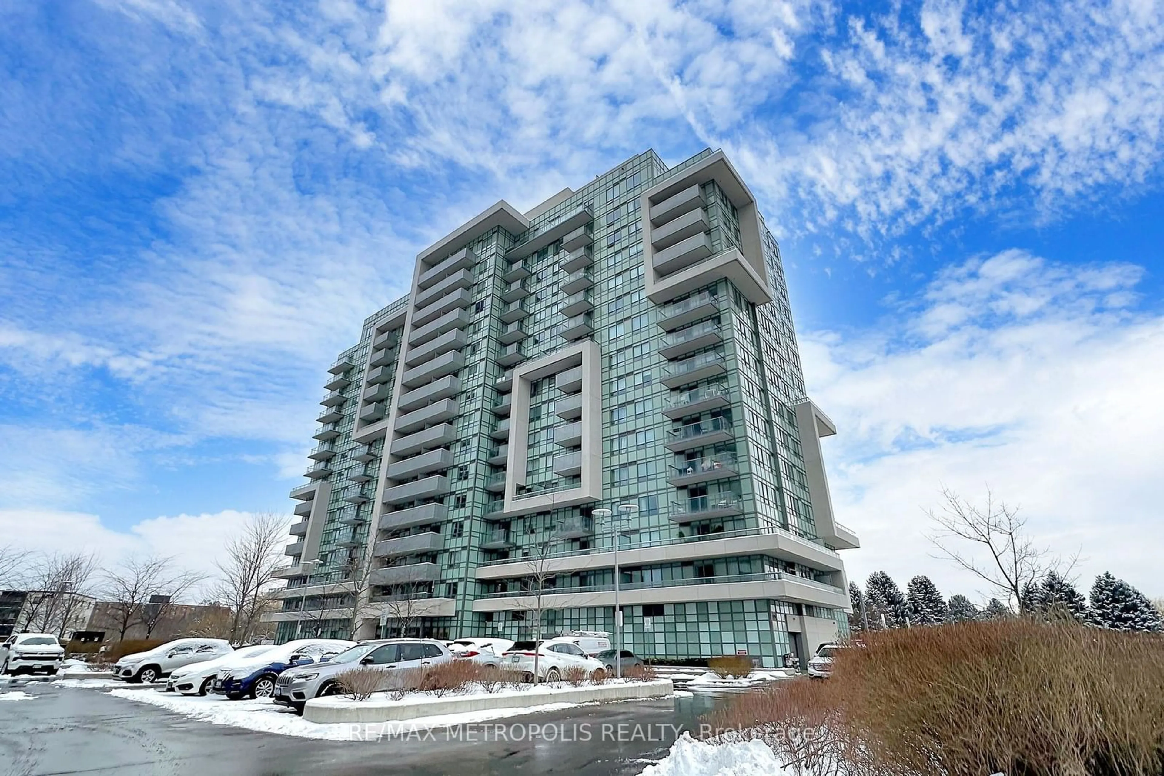 Indoor foyer for 1346 Danforth Rd #413, Toronto Ontario M1J 0A9