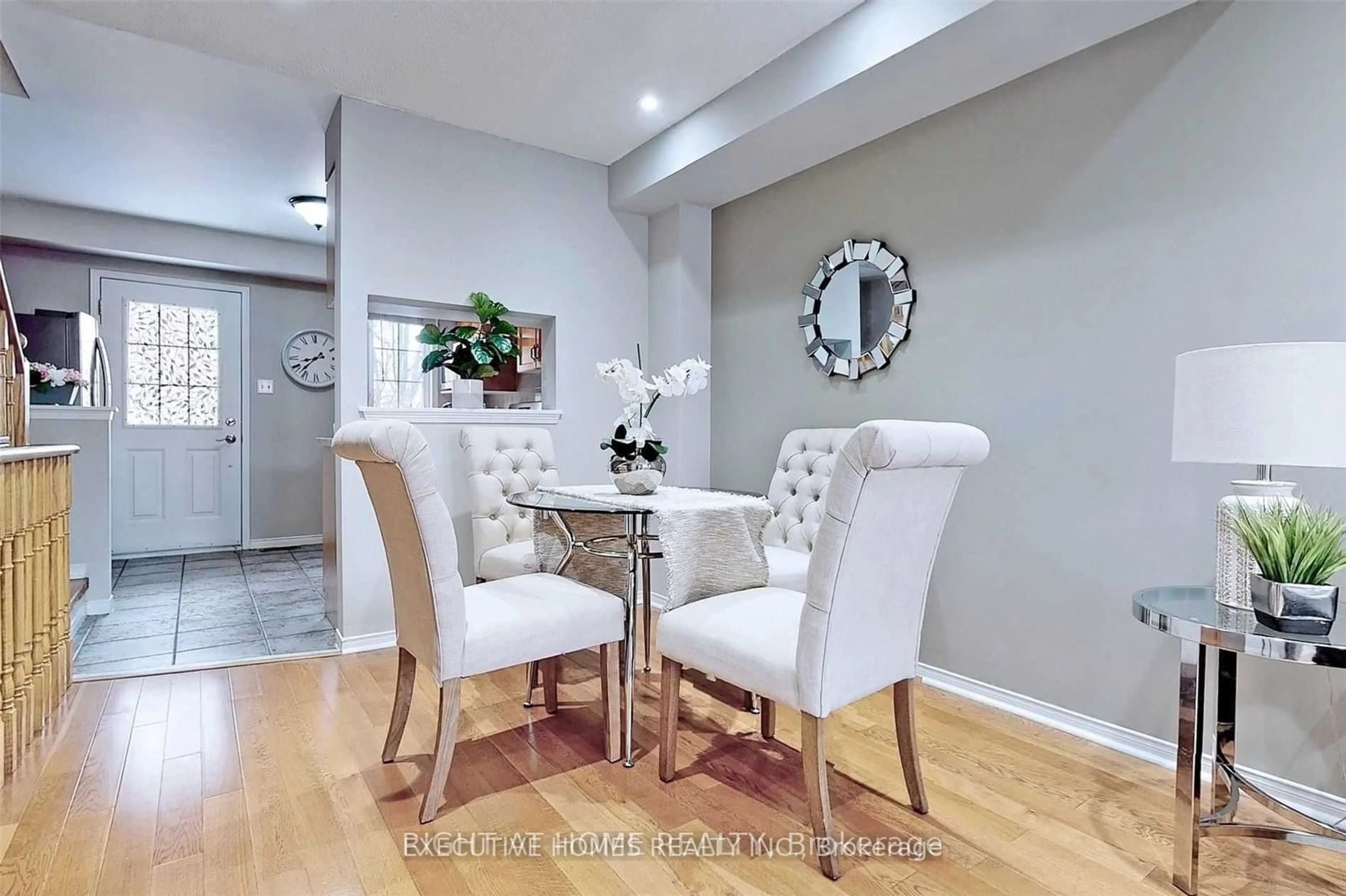 Dining room, wood/laminate floor for 79 Hedge End Rd, Toronto Ontario M1B 5Z4