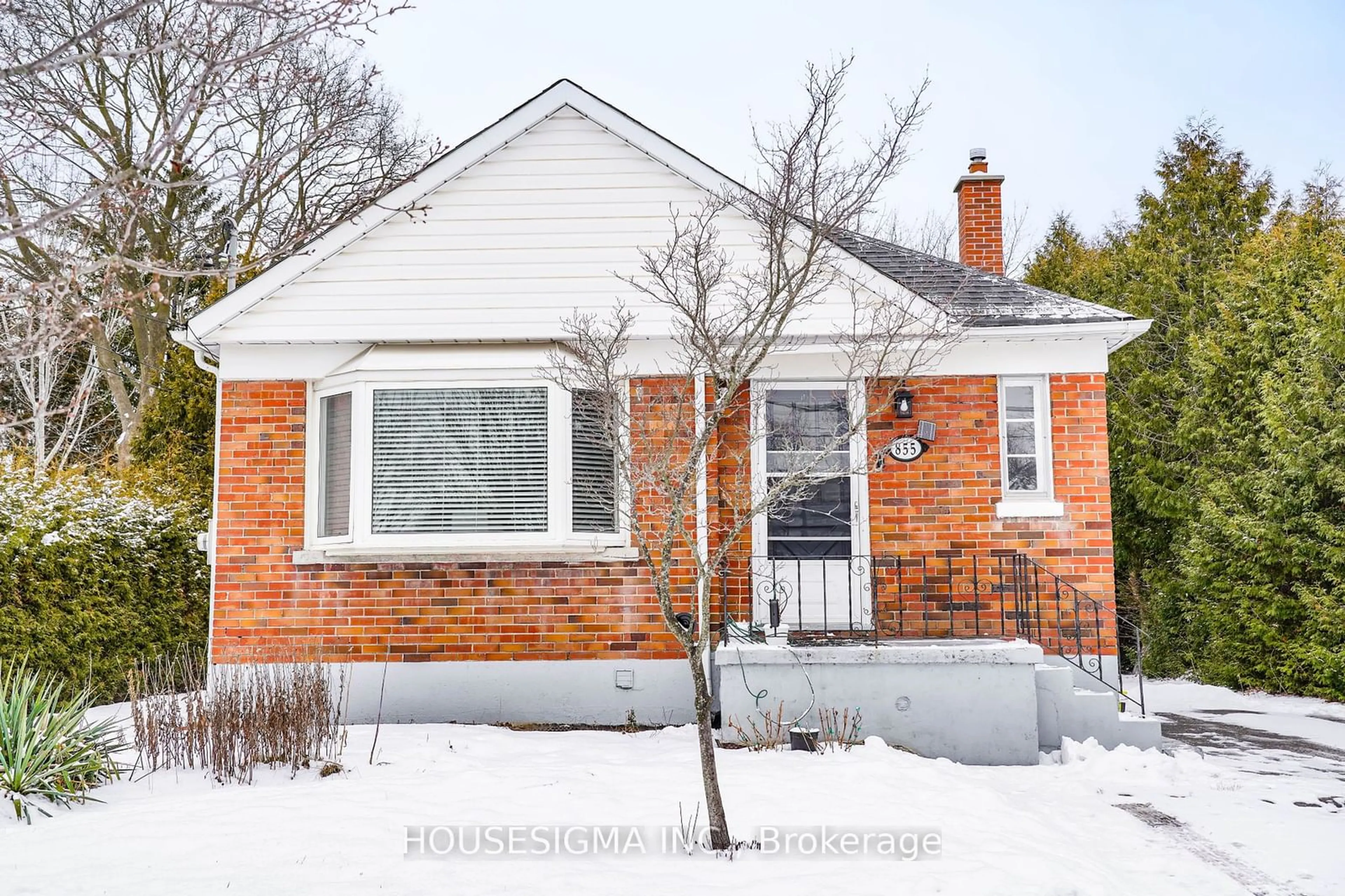 Home with brick exterior material, street for 855 Grierson St, Oshawa Ontario L1G 5K1