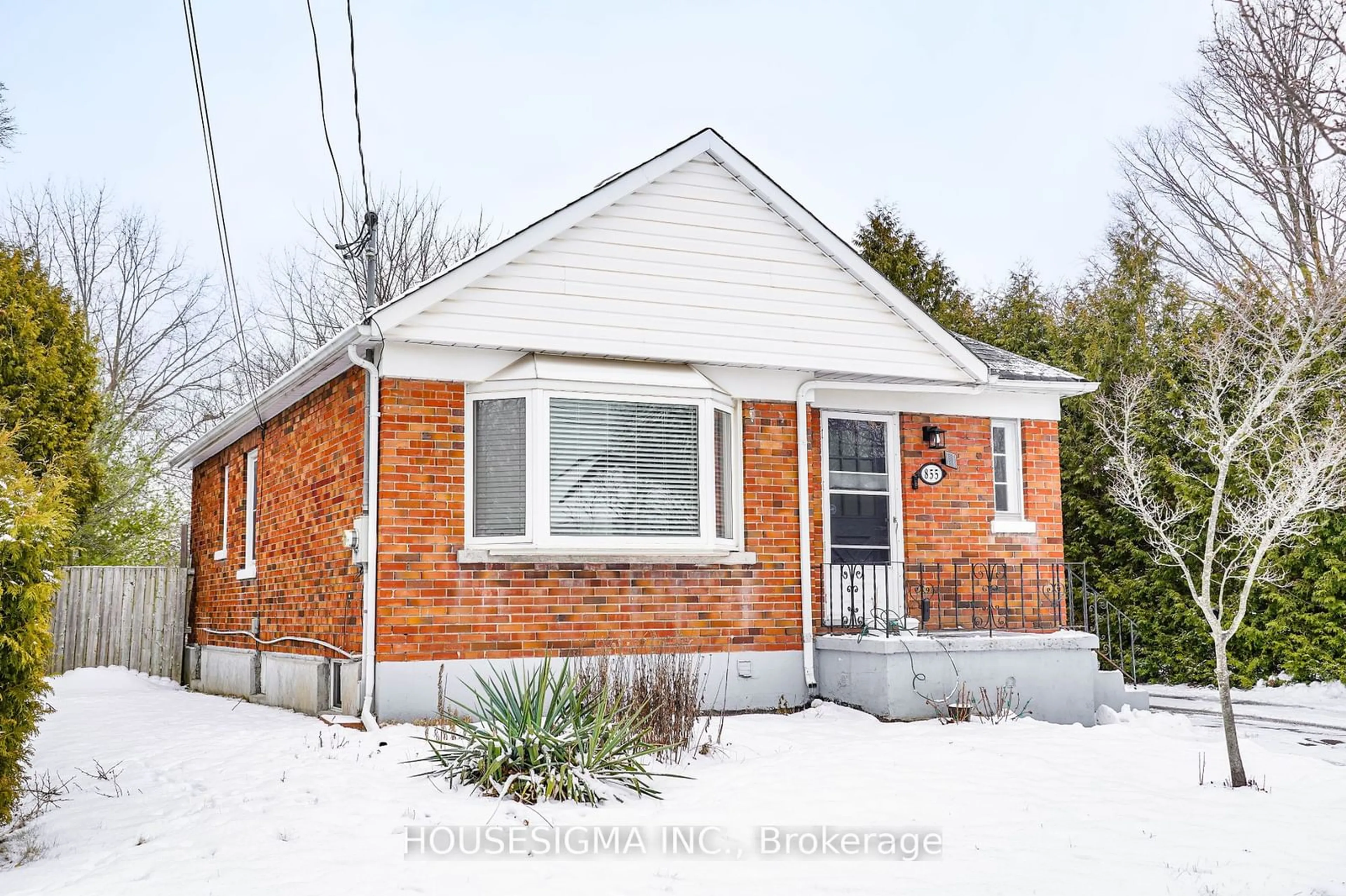 Home with brick exterior material, street for 855 Grierson St, Oshawa Ontario L1G 5K1