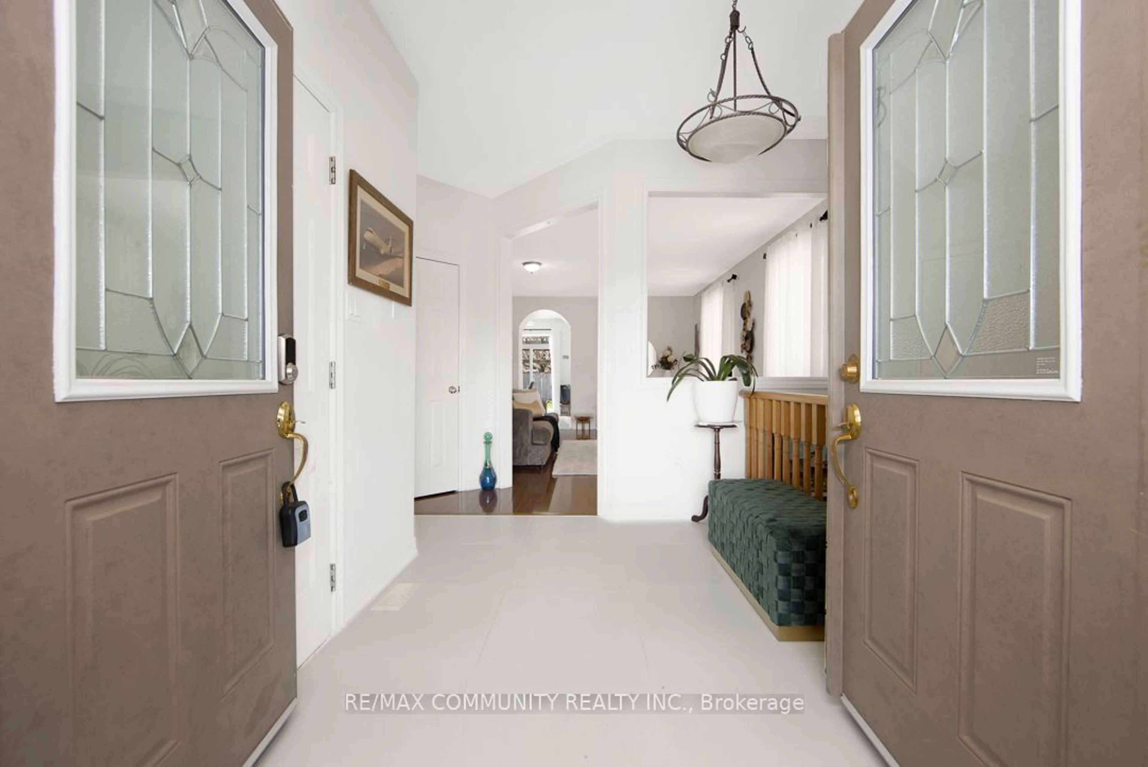 Indoor entryway for 36 Alfred Shrubb Lane, Clarington Ontario L1C 0B2