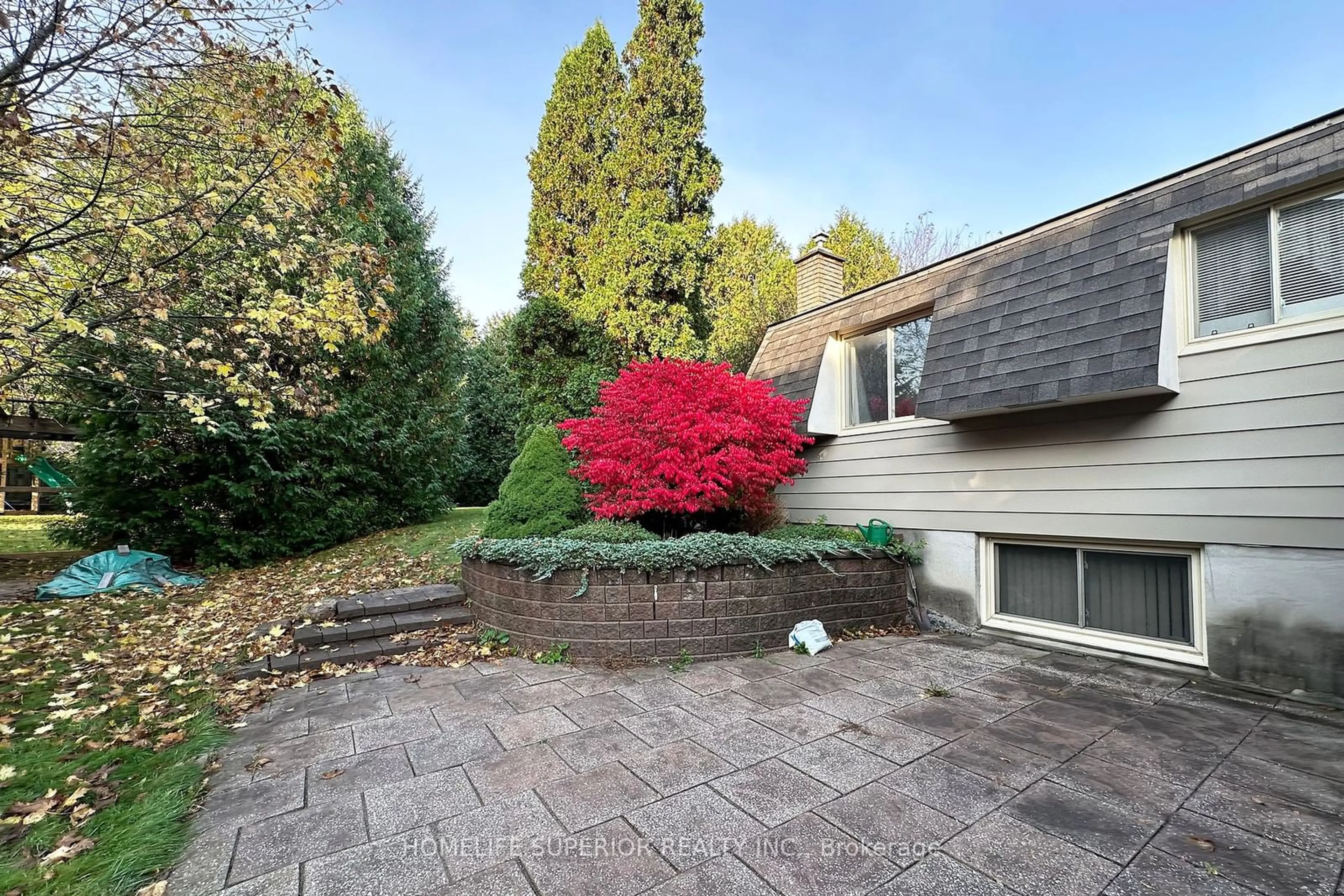 A pic from outside/outdoor area/front of a property/back of a property/a pic from drone, street for 1946 Spruce Hill Rd, Pickering Ontario L1V 1S7