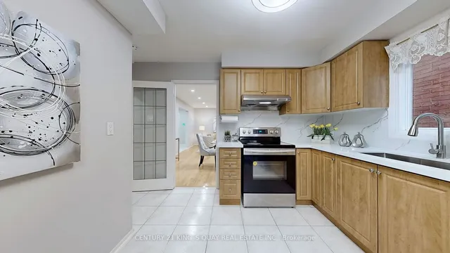 Additional property image - 77 Roxanne Cres