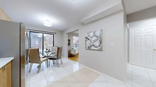Additional property image - 77 Roxanne Cres