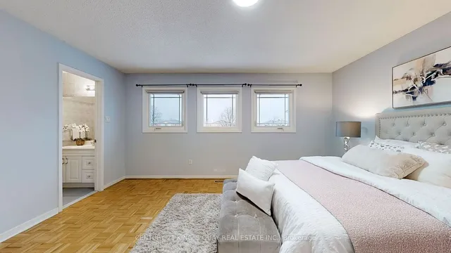 Additional property image - 77 Roxanne Cres