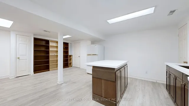 Additional property image - 77 Roxanne Cres