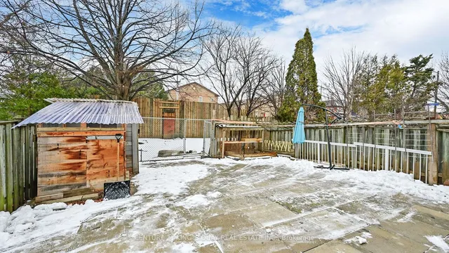 Additional property image - 77 Roxanne Cres