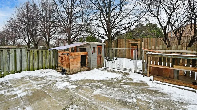 Additional property image - 77 Roxanne Cres