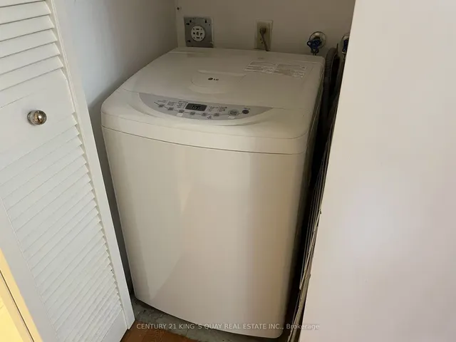 Additional property image - 160 Alton Towers Circ Unit 1503