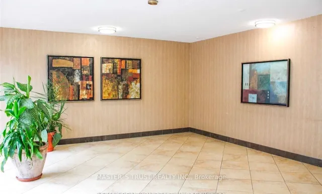 Additional property image - 100 Prudential Dr Unit 610