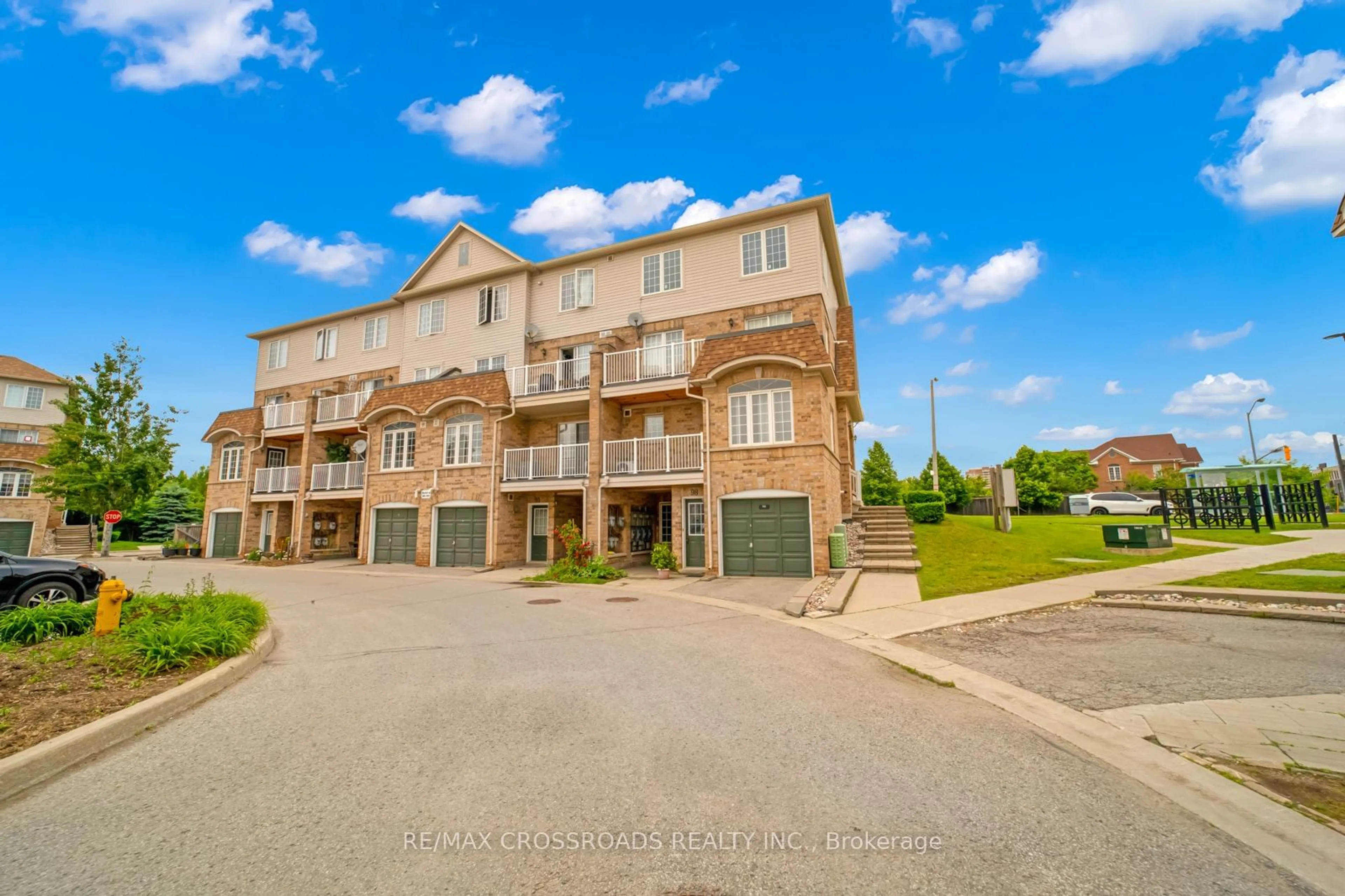 A pic from outside/outdoor area/front of a property/back of a property/a pic from drone, street for 200 Mclevin Ave #96, Toronto Ontario M1B 6C6