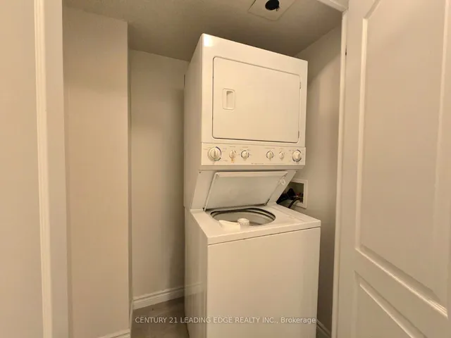 Additional property image - 2020 Mcnicoll Ave Unit 712